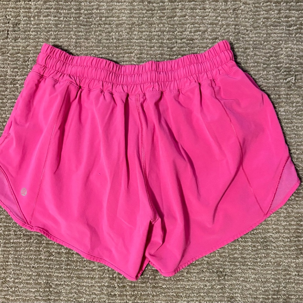 Lululemon 4” Hotty Hot Shorts